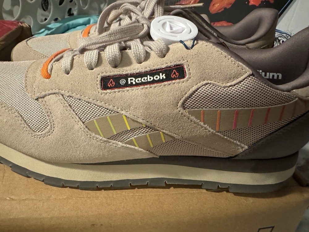 Reebok X Hot Ones Schofield Levels