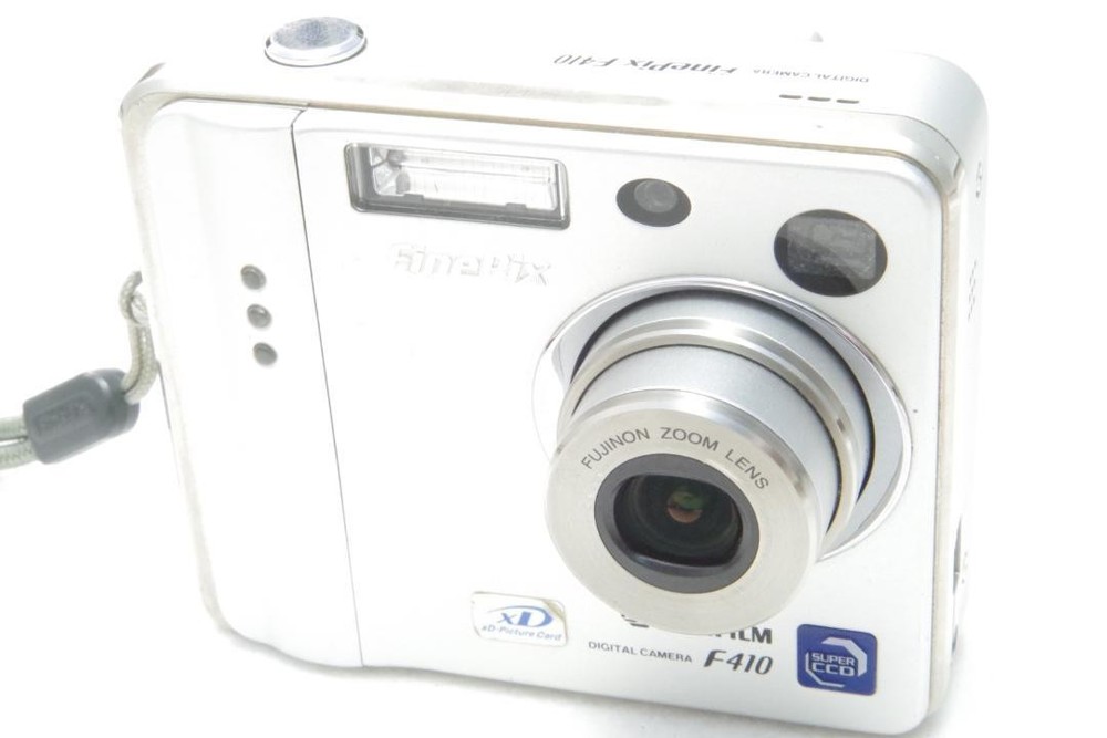 FUJI FinePix F410 3.1MP compact digital camera with high-resolution imaging