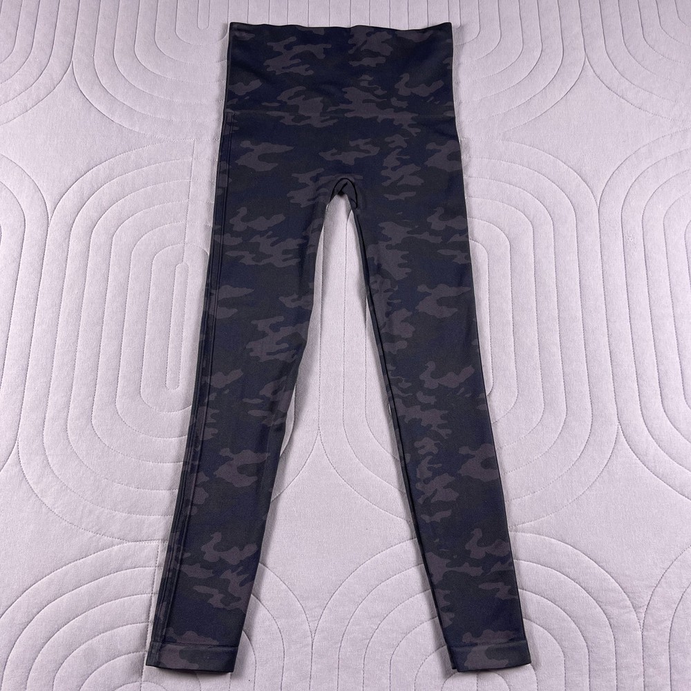 Spanx Leggings Womens M Medium Black Look at Me Now Crop Seamless Camo High Rise
