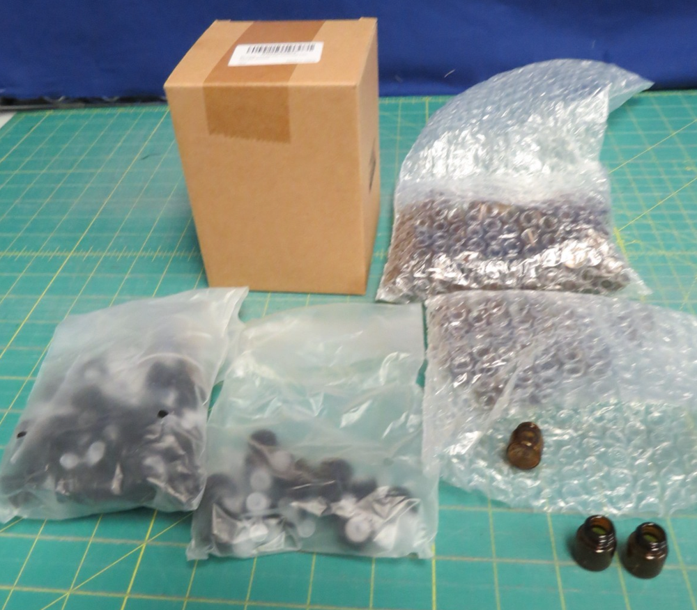 50Pcs Amber Sample Bottles Mini Glass Essential Oil Bottle, with Black Screw 1ml