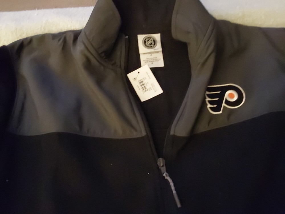 Philadelphia Flyers  Fleece Jacket Size Medium