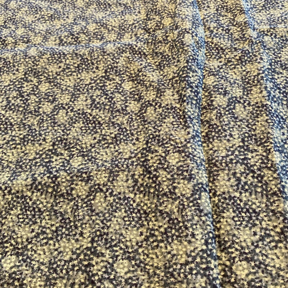 “Seasonal Prints” by RJR FABRICS  100% Cotton Fabric Multcolored Greens 1 Yd 34”-image