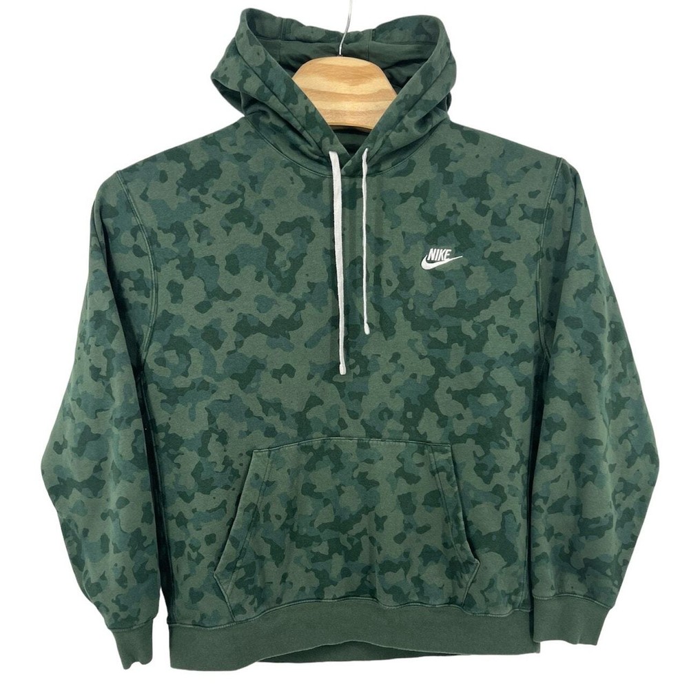 Men's Green Galactic Jade NIKE SPORTSWEAR CLUB Fleece Camo Hoodie Sweatshirt