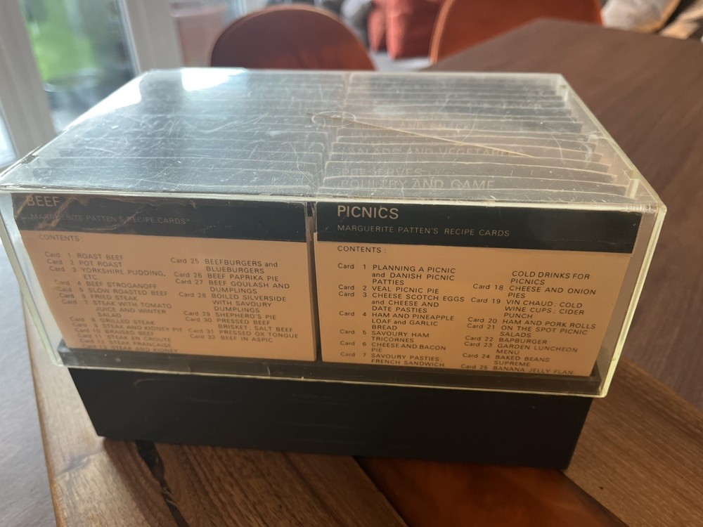 Vintage 1967 Marguerite Patten's recipe cards in box  Hamlyn inc.