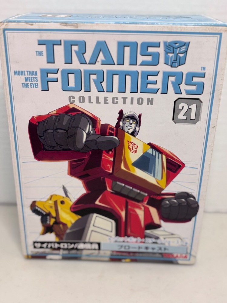 Transformers Action Figure Set 21 Blaster and Steeljaw Brand New in Box