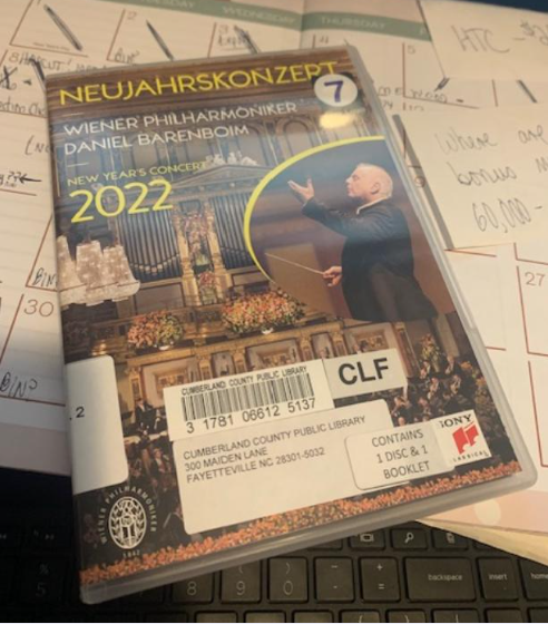 New Year's Concert 2022 DVD Vienna Wiener Philharmoniker Barenboim  -image