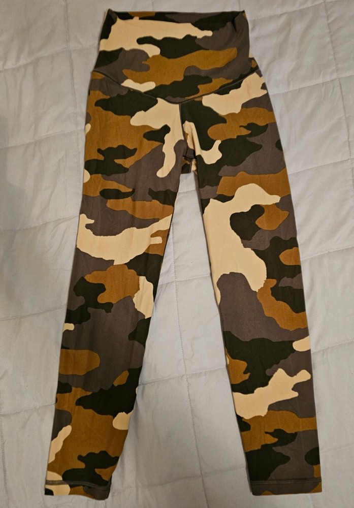 Aerie Offline 3/4 High-Rise Legging in Brown Camo