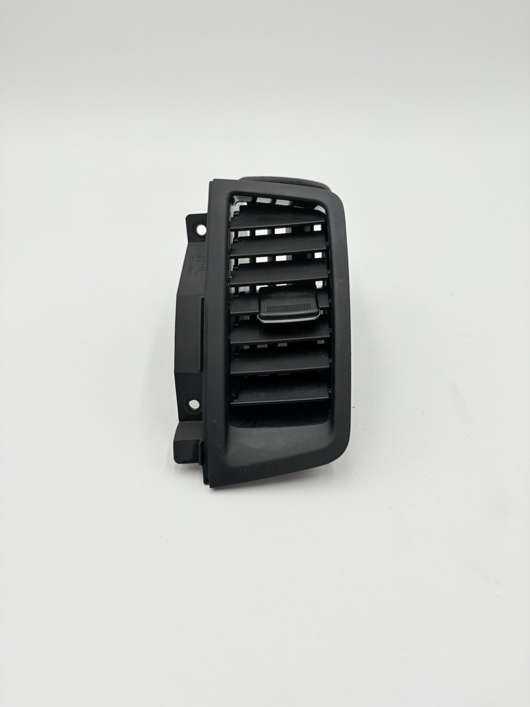 ⭐️2010-2013 KIA SOUL CENTER DASH RIGHT AC HEAT ER AIR VENT OEM, 97420-2K000