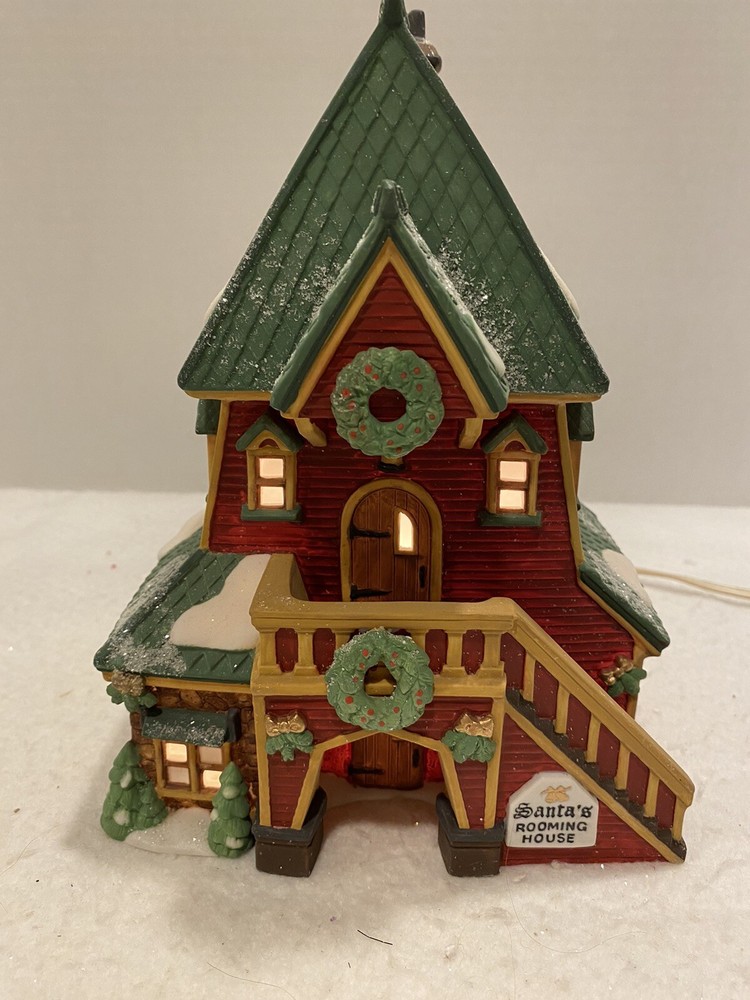 Dept 56 North Pole Series Santa's Rooming House 56386 with Light and Box Excellent Condition