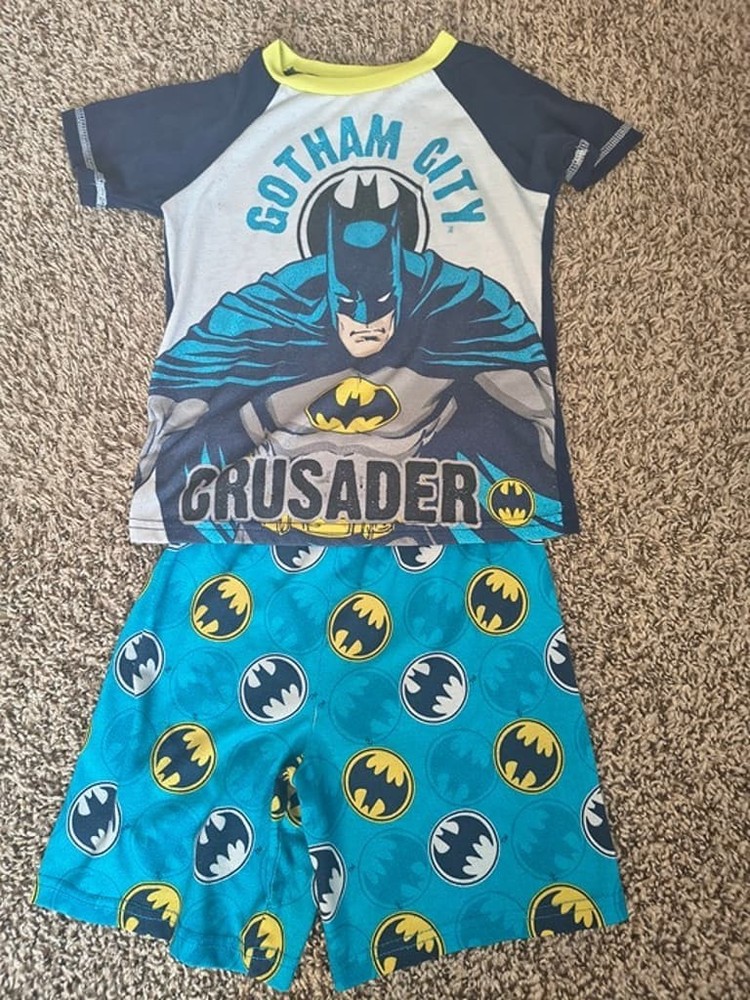 Boys Pajamas Size 4/5 Batman #8