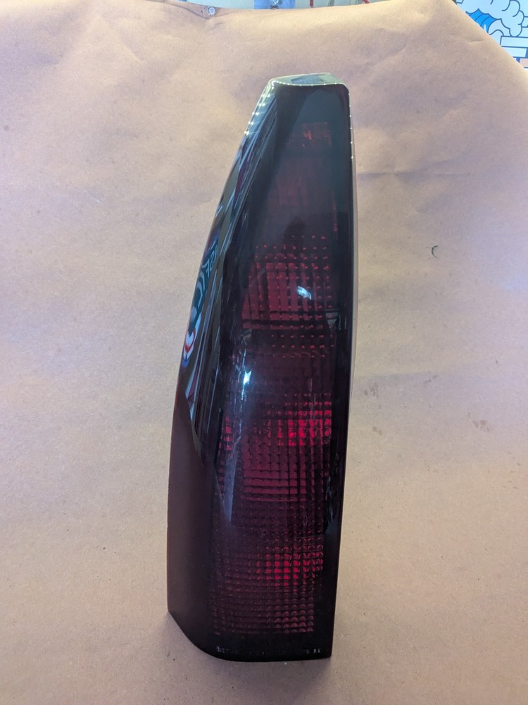 92-94 Cadillac Eldorado left Rear Taillight Taillamp Tail Lamp Brake Light OEM