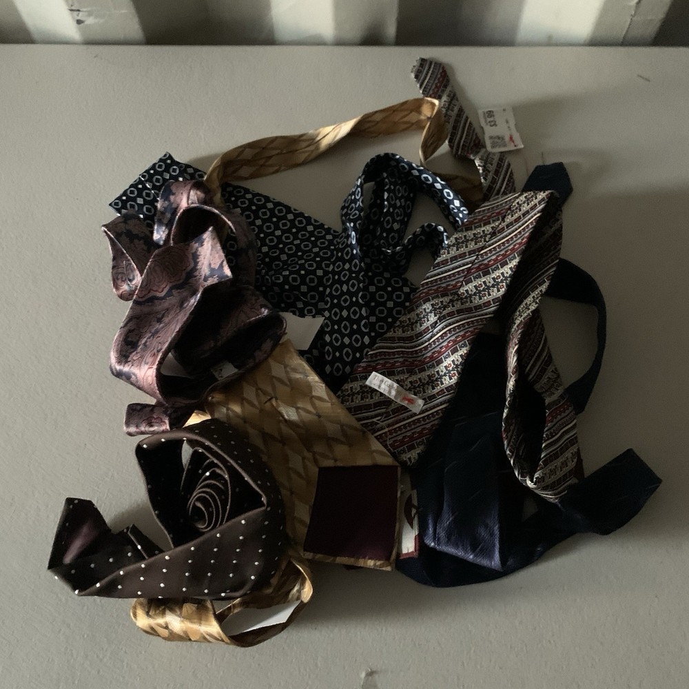 Men's Neck Ties Lot Of 7 Various Brands Pre Owned