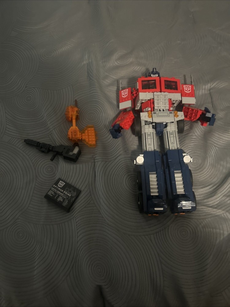 LEGO 10302 Transformers Creator Expert Optimus Prime Figure
