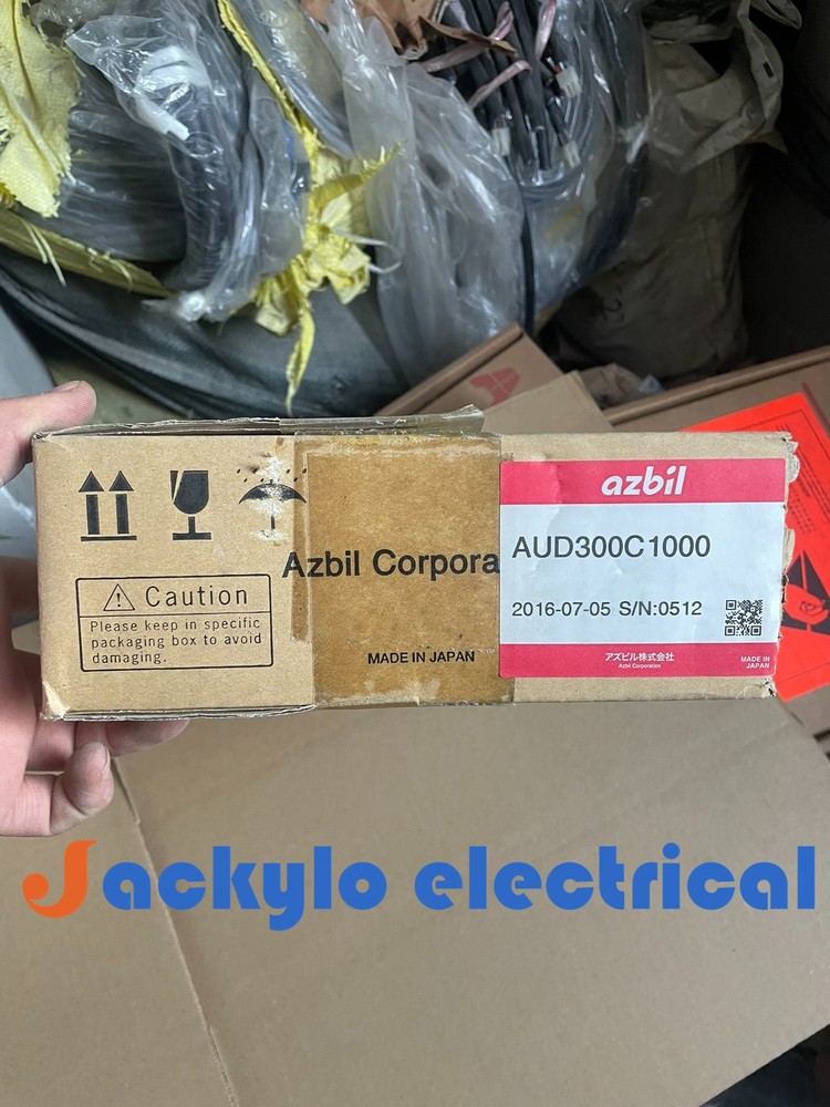1Pc Brand NEW Original Azbll AUD300C1000 Flame Detector In Box One Year Warranty