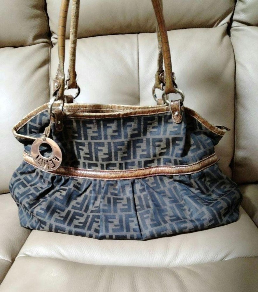 Authentic FENDI Zucca Canvas Brown Shoulder Bag I0615351