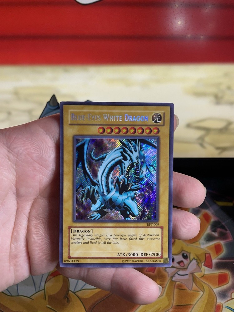Blue-Eyes White Dragon BPT-009 Ultra Rare Collectible Card