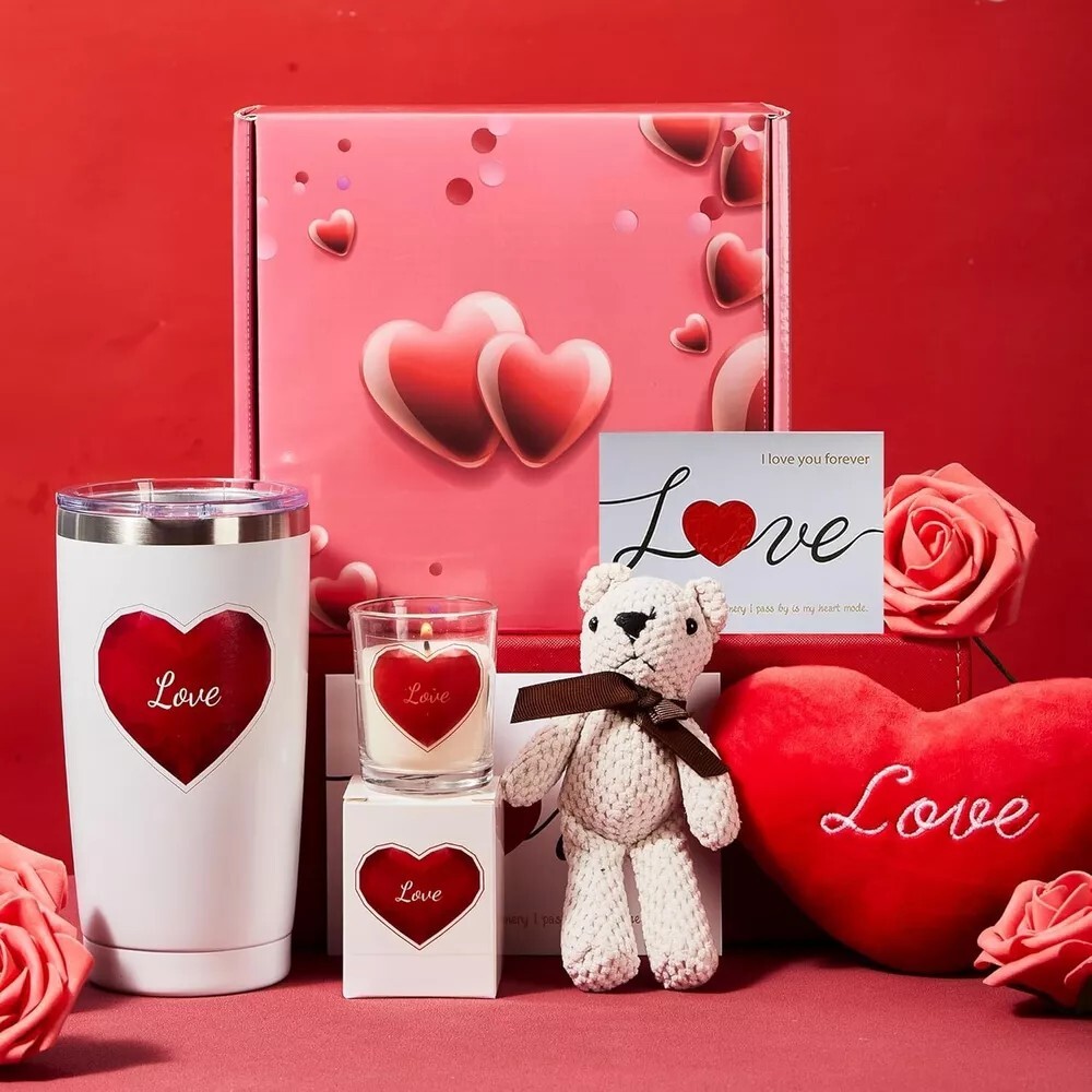 Romantic Valentine's Day Gifts for Her from Husband or Boyfriend