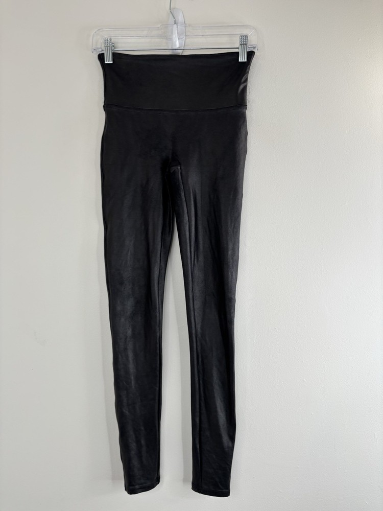 Spanx Sara Blakely Medium Black Glossy Leggings 24x27.5