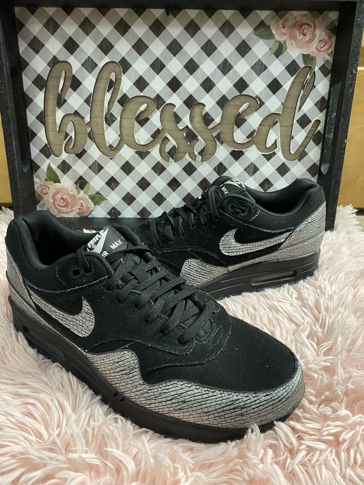 Nike Air Max 454746-005 Black Trainers Women’s 9.5