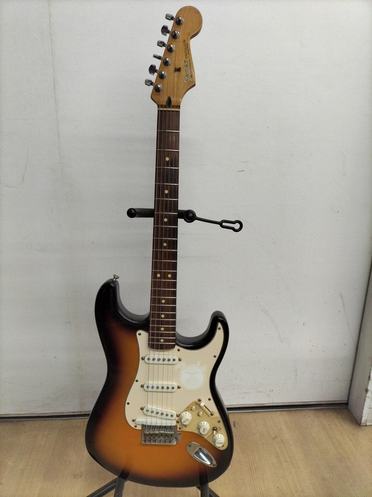 Fender Mexico Standard Roland Ready Stratoca Stratocaster Type