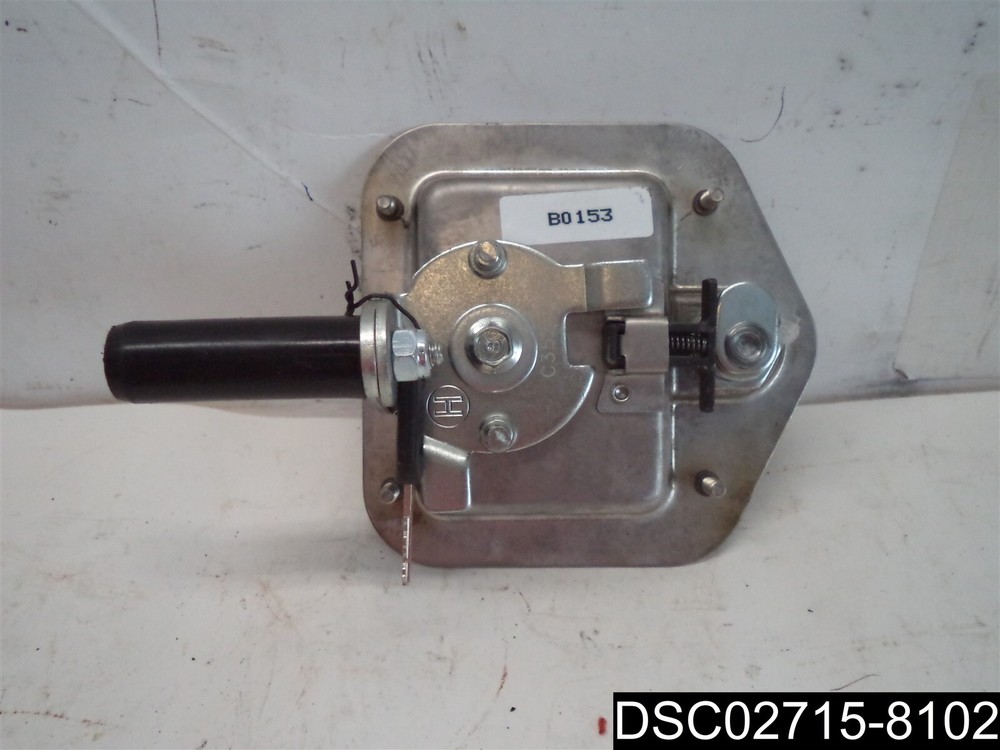 B0153 C352 Semi Truck Door Outside Latch Handle , No key, Chrome