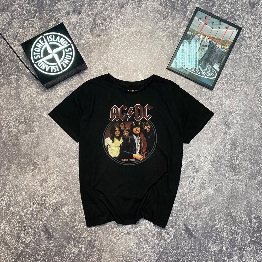 Vintage AC DC 2019 Big Logo Rock Band Black Tee Mens Size L  