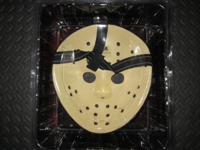 Wearable Replica MASK of JASON VORHEES from FRIDAY 13 FINAL Original NECA