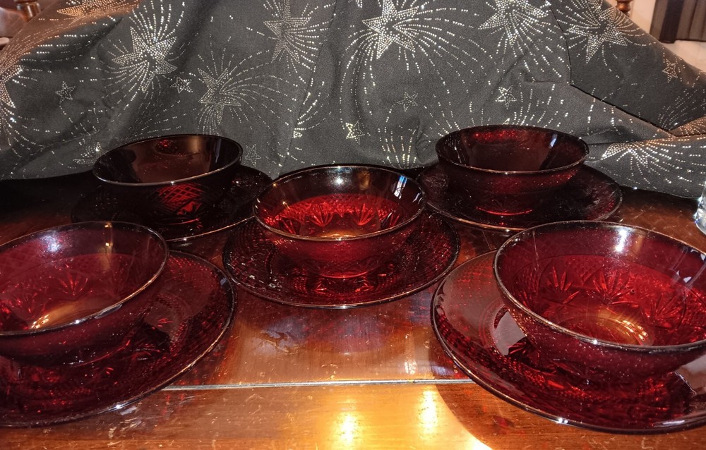 Cranberry Red Lunch Dishes &Salad Bowls