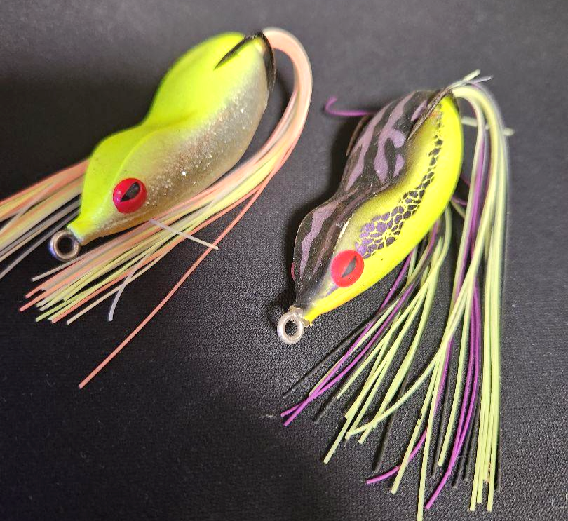 JACKALL IOBee Topwater Fishing Lure, Ken Iyobe Design, Frog Set, Japan