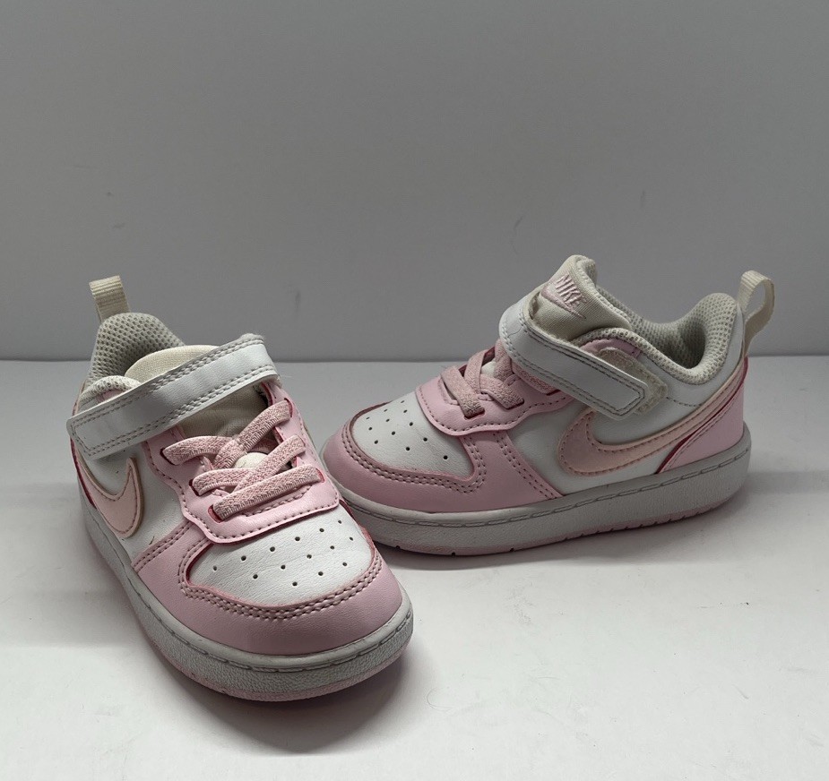 Girls Nike Shoes Light Pink Size 7C