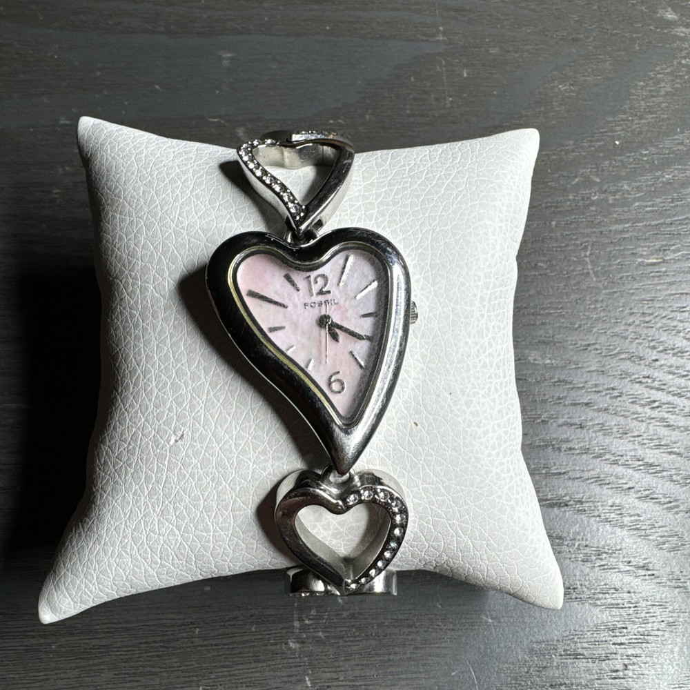 Fossil Womens Silver Rhinestone Heart Link Watch Pink MOP Dial