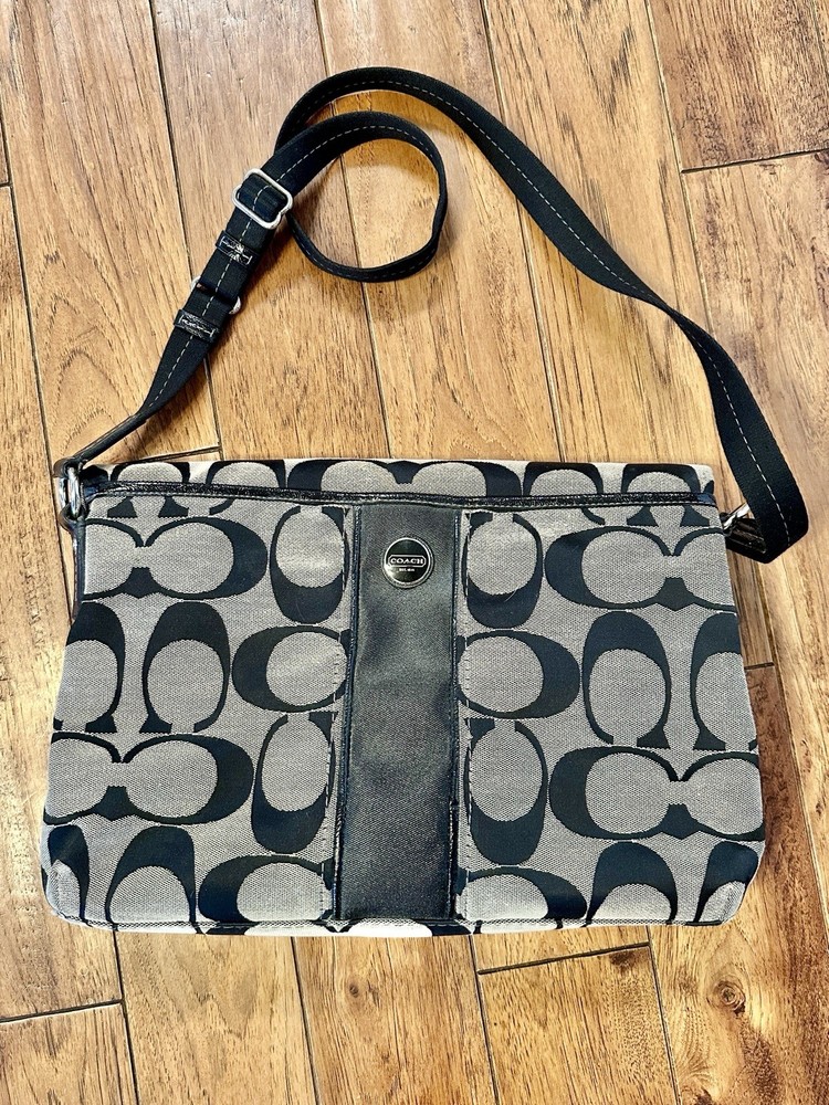 COACH Signature Stripe Foldover Tote Coach F23304-Black/Silver
