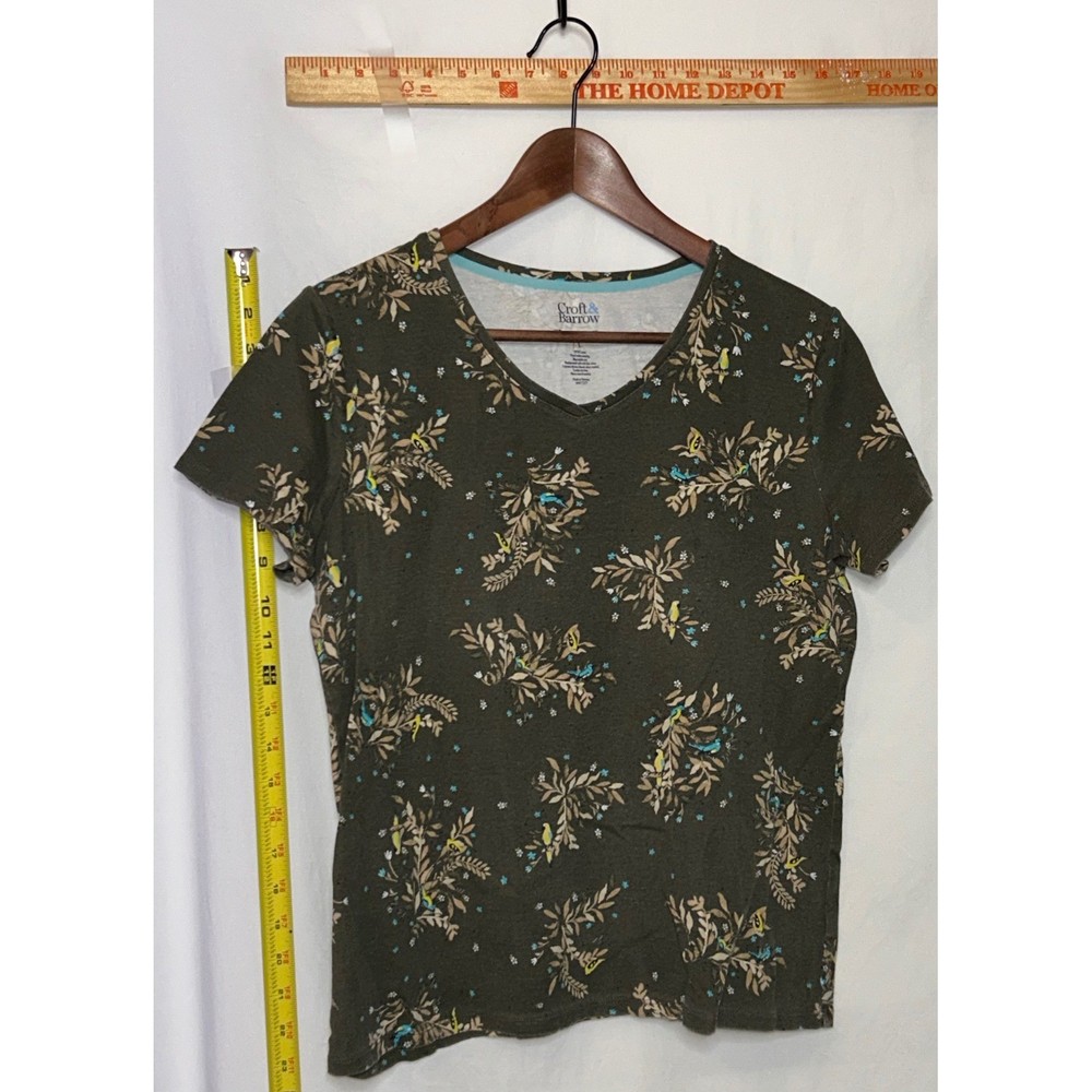 Croft & Barrow The Classic Tee Women's Green Floral Print V Neck T Shirt Size L