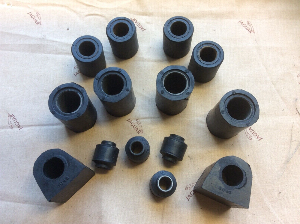 JAGUAR E/TYPE 3.8 / 4.2 / SERIES 1 & 2  FRONT SUSPENSION RUBBER BUSH KIT