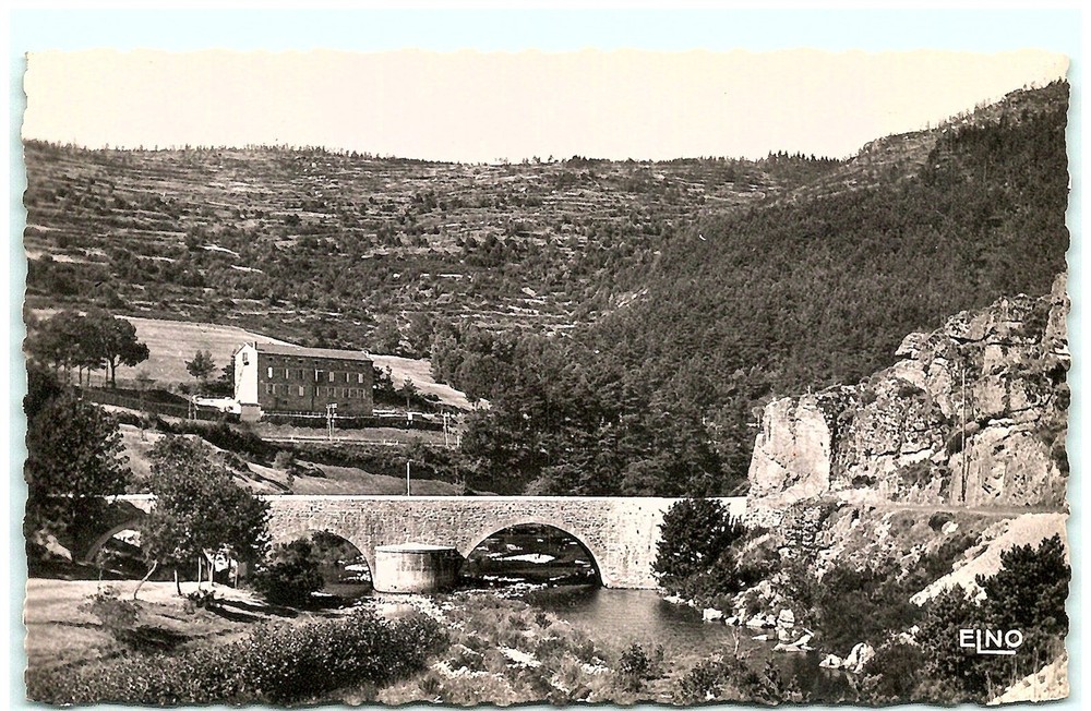 S03-0603, PAYSAGE SUR TALLIER ET ROUTE DE SAINT ETIENNE DE LUGDARES, LUC, RPPC