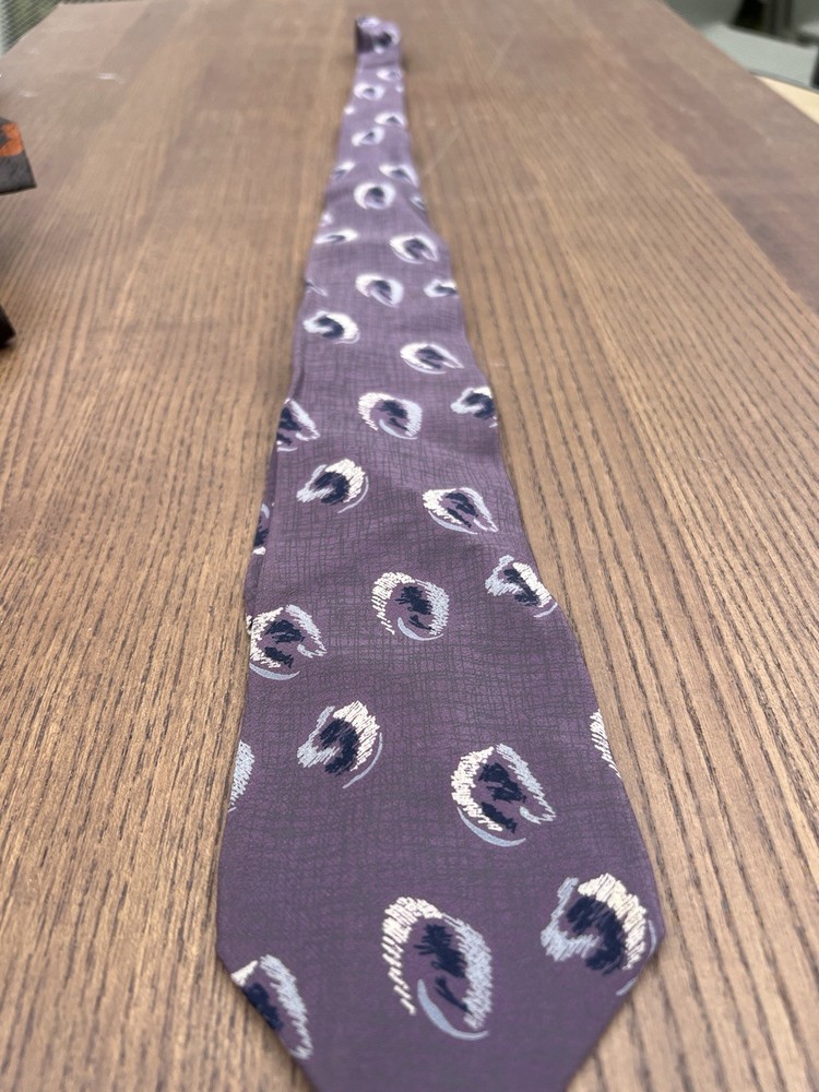 Vintage Valentino Cravatte Tie 100% Silk Hand Made in Italy