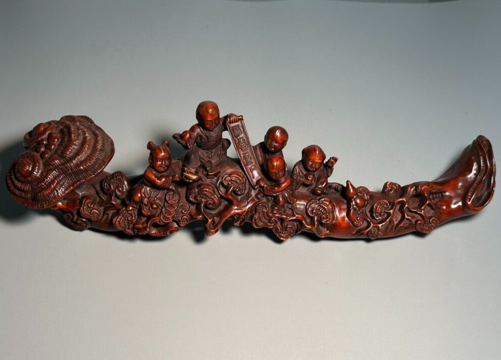 Chinese handmade Natural Boxwood Wood Carving Statue Exquisite Wooden Sculpture