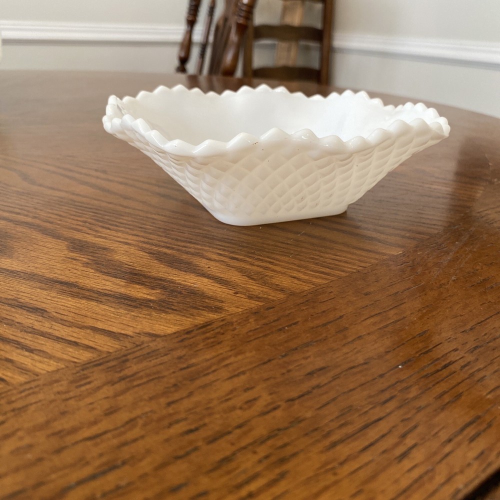 Vintage Hazel-Atlas Diamond Quilt Milk Glass Ruffled Edge Candy Dish  
