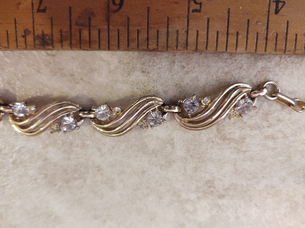 Coro Vintage Mock Gold Diamond Necklace Costume Jewelry