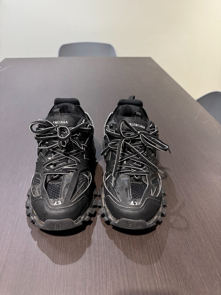 Balenciaga Tracks
