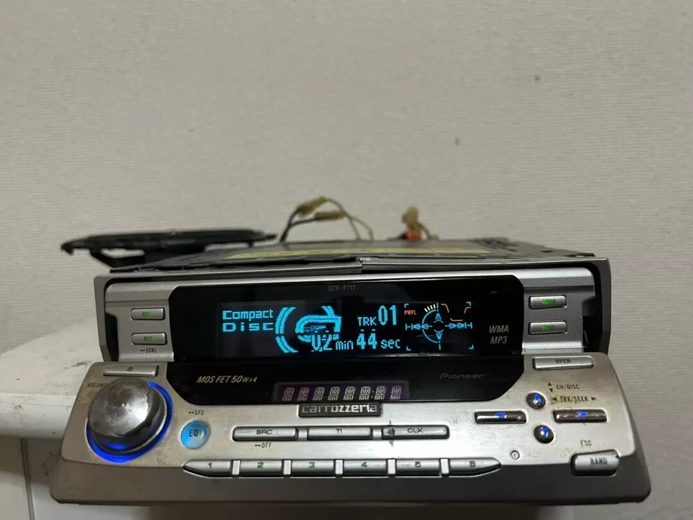 PIONEER CARROZZERIA DEH-P717 Car Radio CD/Mp3 Receiver Dolphin Display Bluetooth