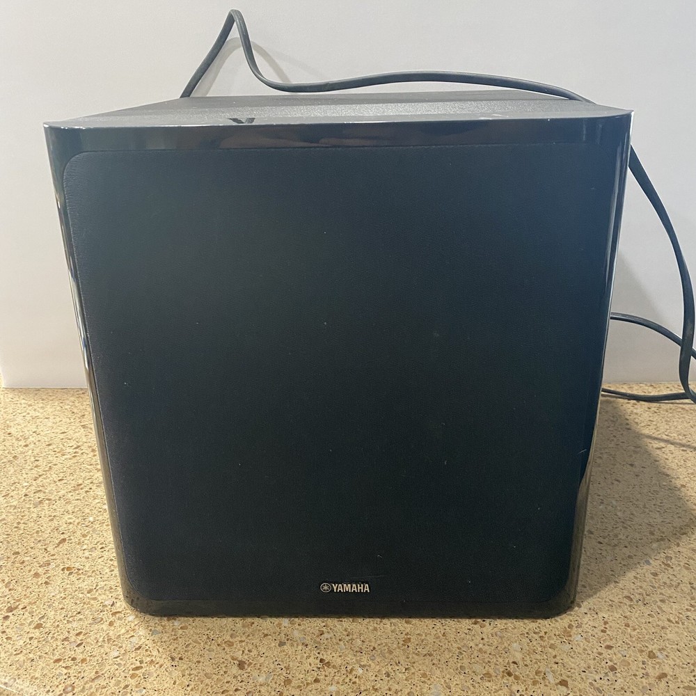 Yamaha NS-SW40 45W Powered Subwoofer Speaker 120V Tested Working