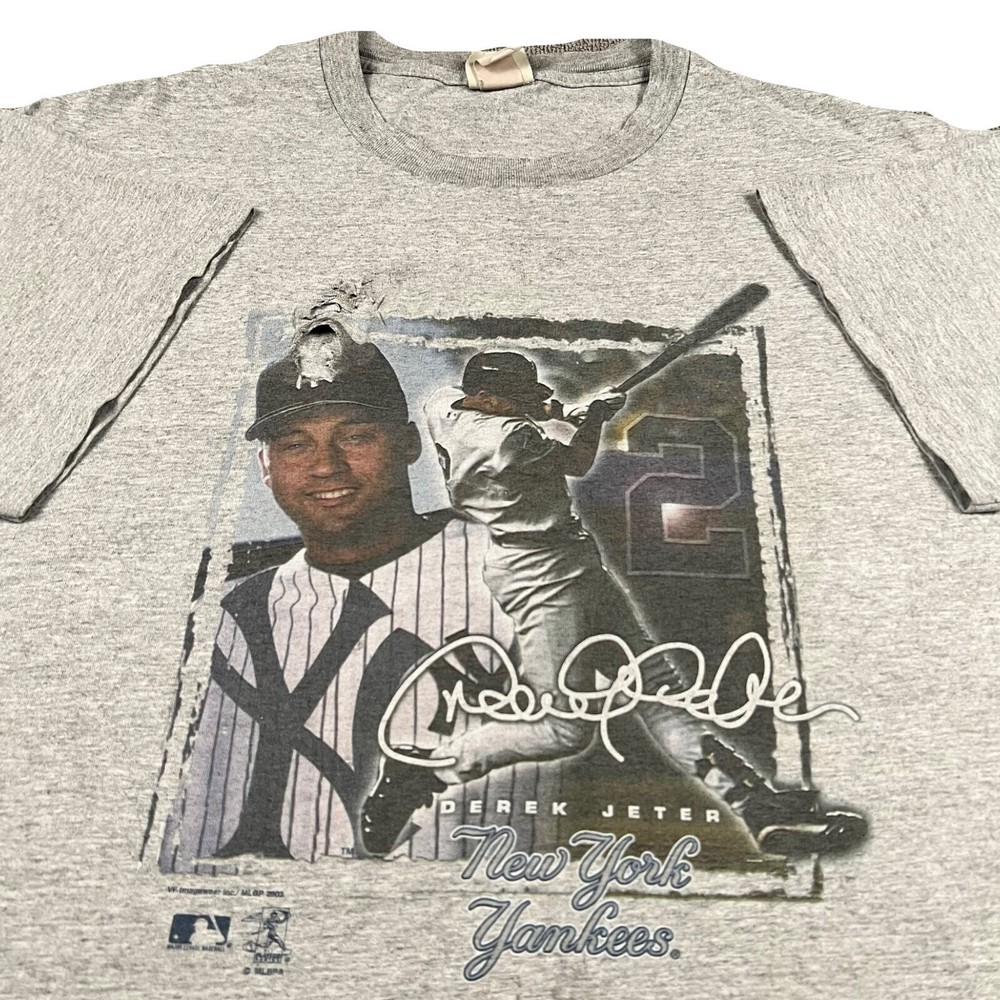 Vintage Derek Jeter Gray Y2K Yankees MLB Baseball Tee