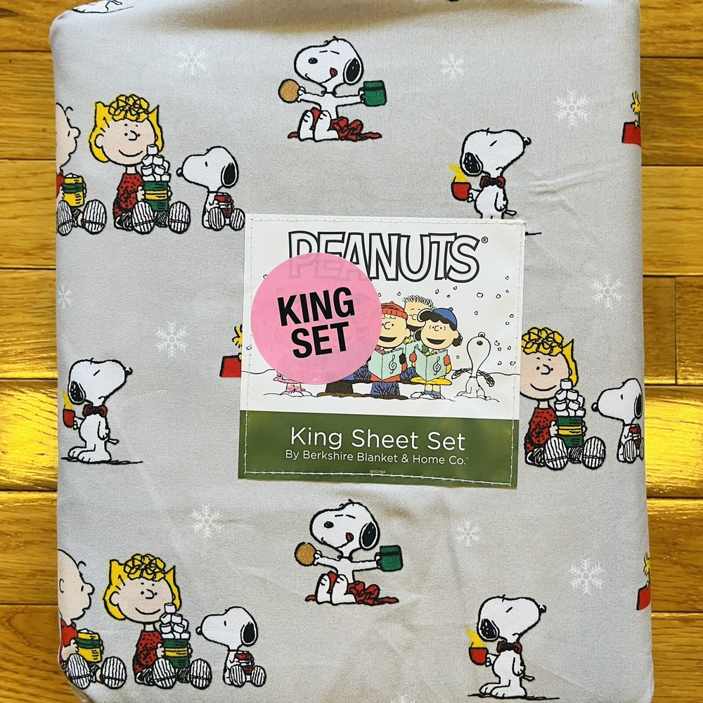 Snoopy Woodstock Charlie Brown Peanuts Christmas King Sheets Set with Hot Chocolate Design