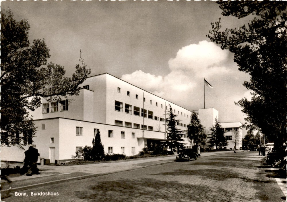 Bonn, Bundeshaus, Federal Parliament, Parlement fédéral, Foto- und Ans Postcard