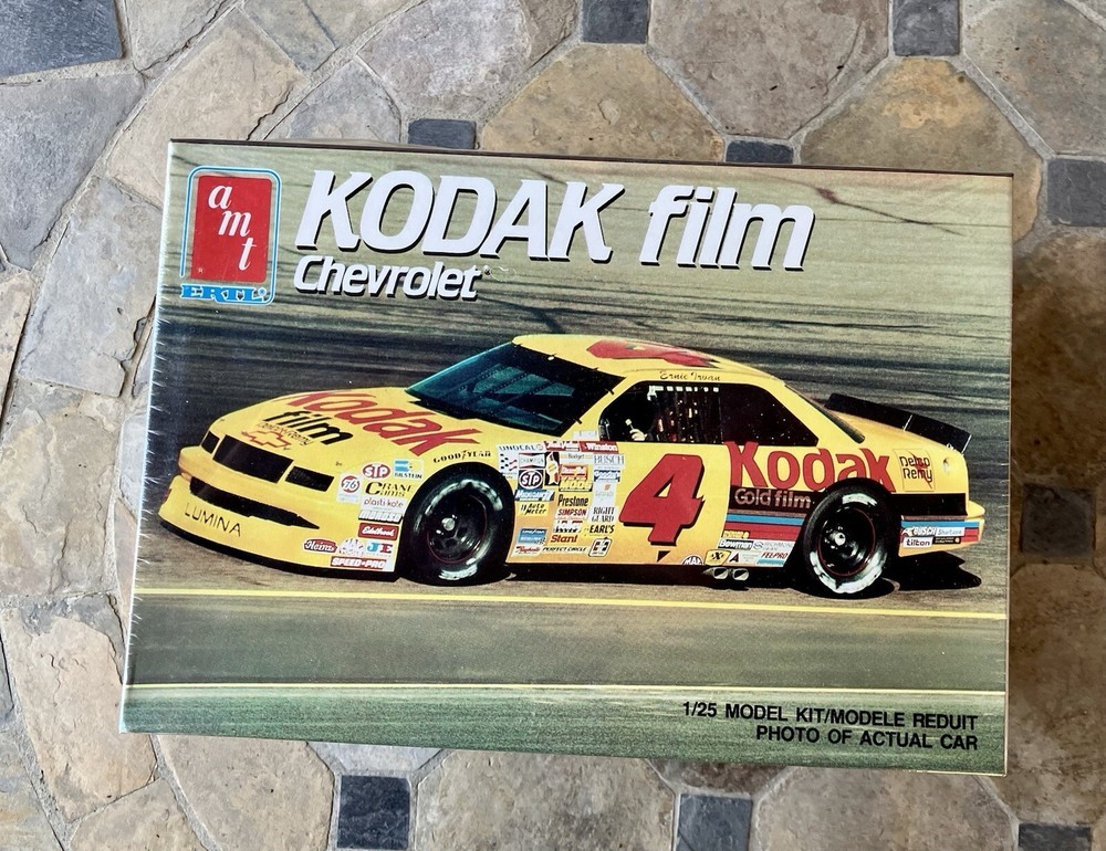 AMT ERTL 1990 Kodak Film Chevrolet Lumina NASCAR Model Kit Ernie Irvin 4