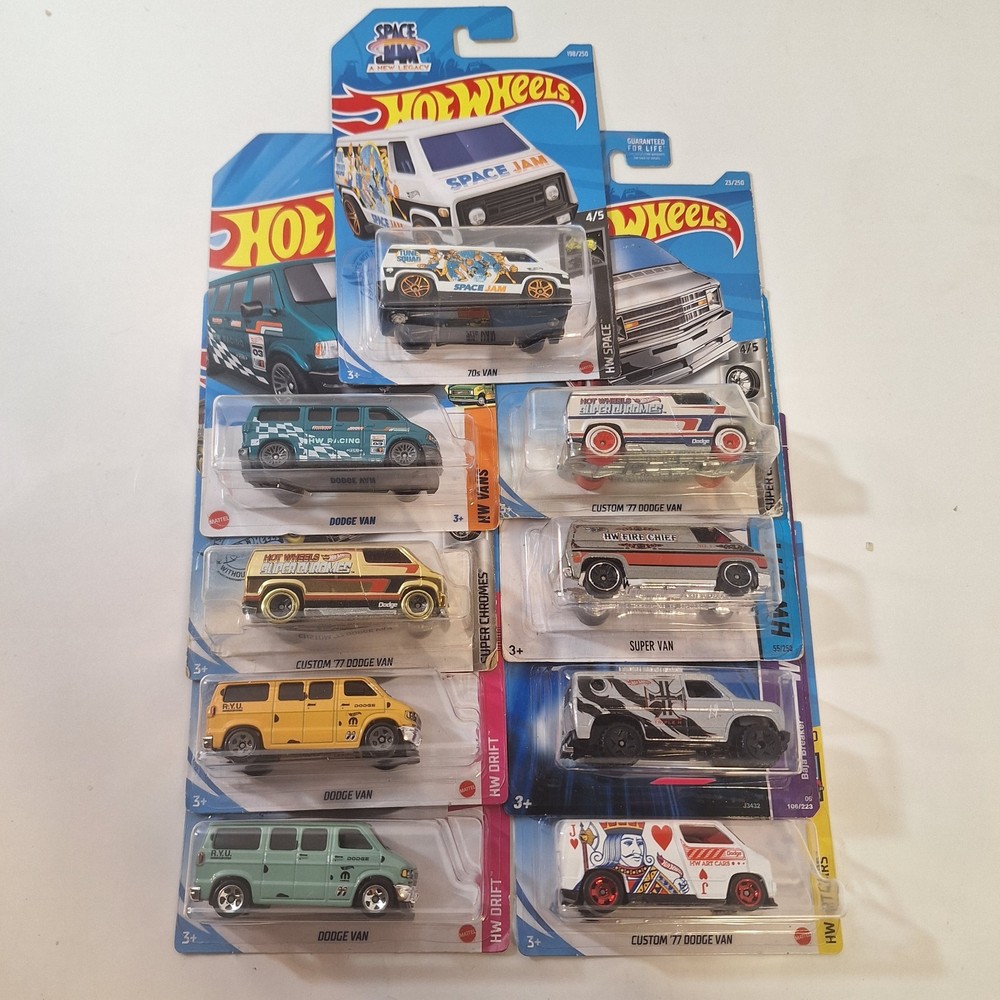 Hot Wheels 9 Dodge Van Zamac WWE/ Van Moon Eyes
