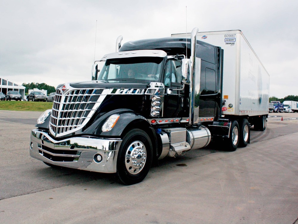 Lone Star Semi-Truck Black Poster 24x36 Inches International Edition