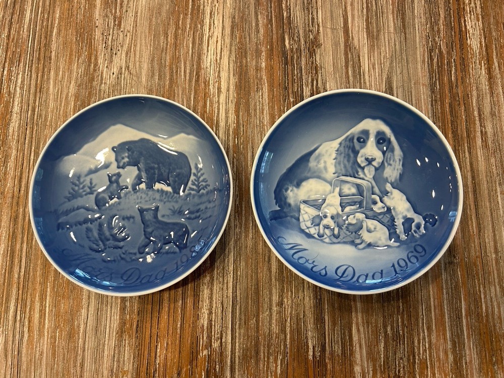Set Of Two Bing & Grondahl Mothers Day Collector Plates