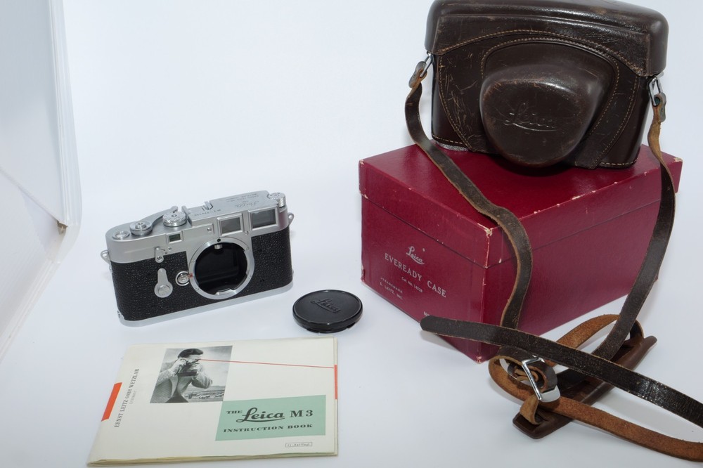 Leica M3 DS 35mm Rangefinder FILM camera body . 1955. Case & Cap. Cla'd in 2025.